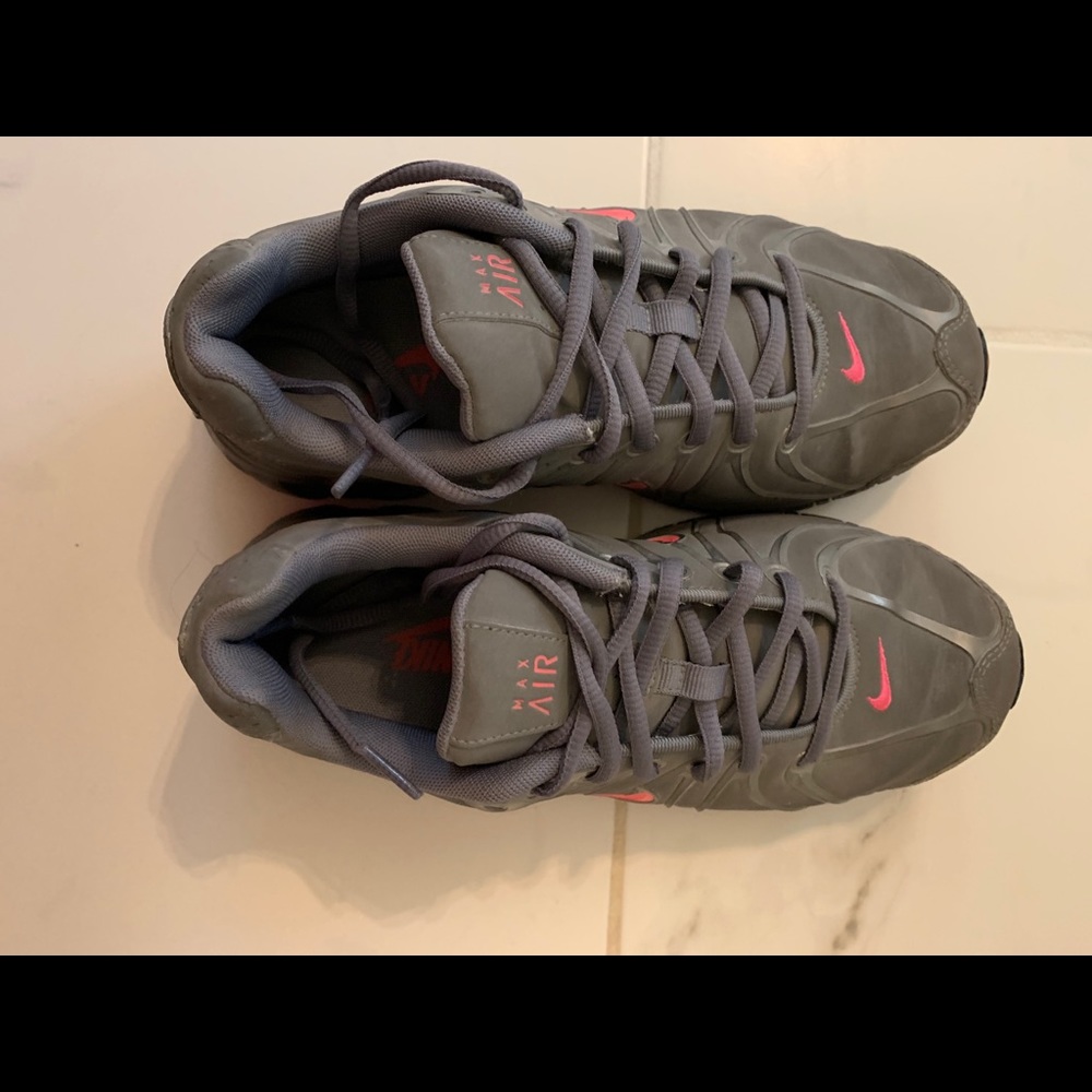 Nike air women’s athletic shoes